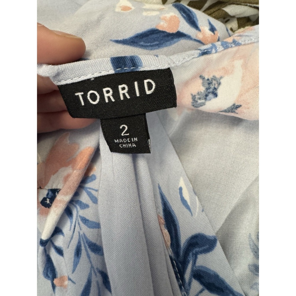 Torrid Purple Blue Dress Size 2 2X Floral Faux Wrap Asymmetrical Fairy Cottage - Picture 9 of 10